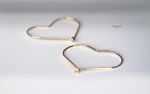 Vergoldete Ohrringe Herz Creolen / Geschenk für Sie / Geschenk für die Freundin / Herzohrringe / Valentinstag Geschenk / Braut Schmuck